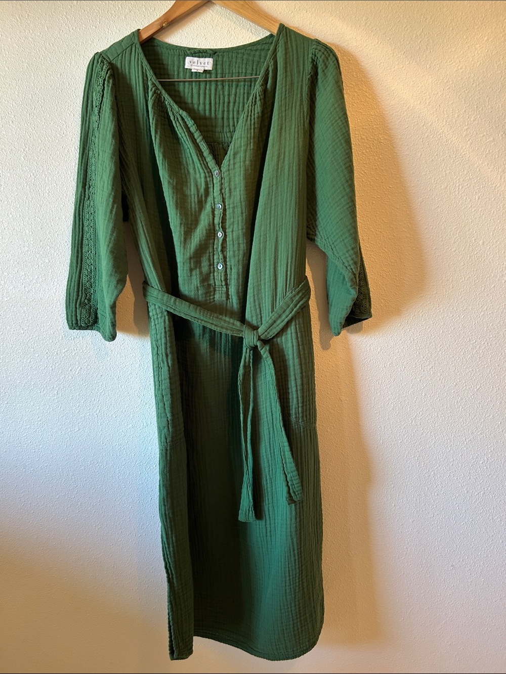 Velvet by Graham & Spencer Cotton Gauze Green Button-Front Midi Dress wt Pockets